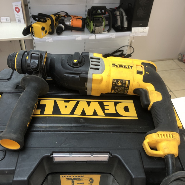 Перфоратор DEWALT d25144 K-QS