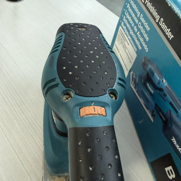 Шлифмашина MAKITA bo3711 