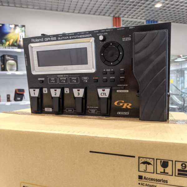 Гитарный процессор ROLAND GUITAR SYNTHESIZER gr-55 s-bk