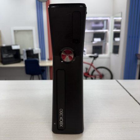Игровая приставка XBOX 360s