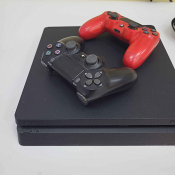 Игровая приставка SONY cuh-2208b playstation 4