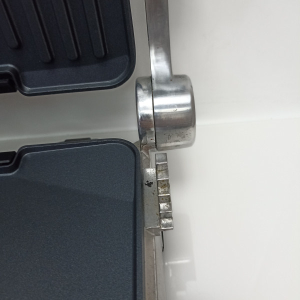 Гриль DELONGHI cgh1112d