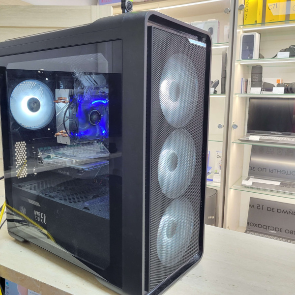 Системный блок Ryzen 5 2600 GTX 1650 32g AMD Ryzen 5 2600/ 32 Гб/ 240 Гб/GIGABYTE GeForce GTX 1650 D6 OC 4 Гб