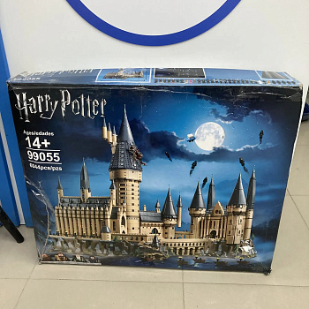 Panawealth Inter Holdings Конструктор "Замок Хогвартс" 6044 деталей