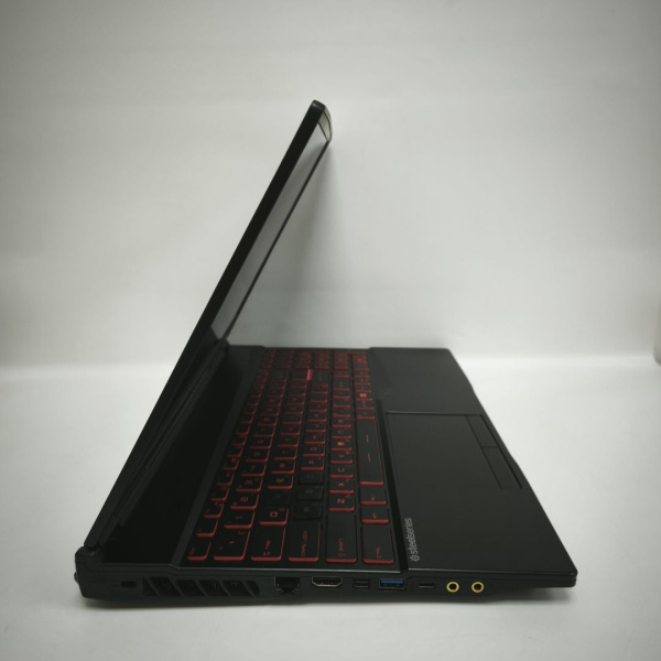Ноутбук MSI leopard 10scxr ms-16u8 15,6"/  Intel Core i7-10750H/ 16 Гб/ 1 Тб/