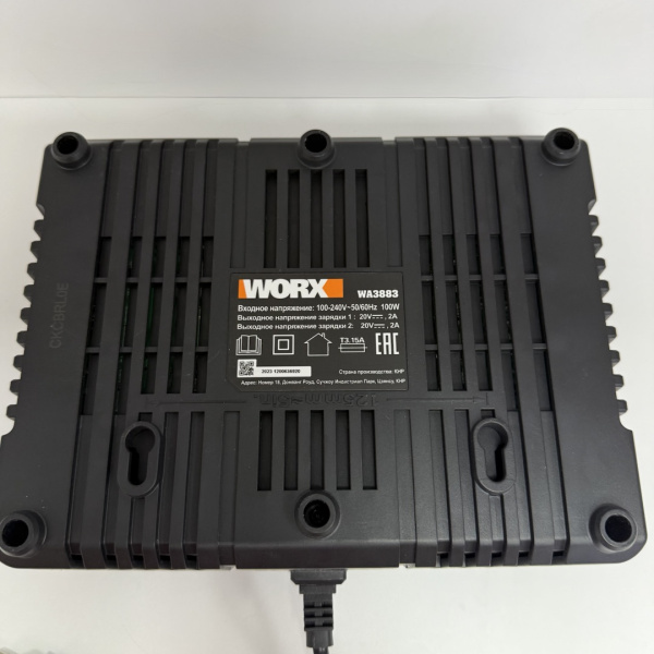 Зарядное устройство WORX  wa3883