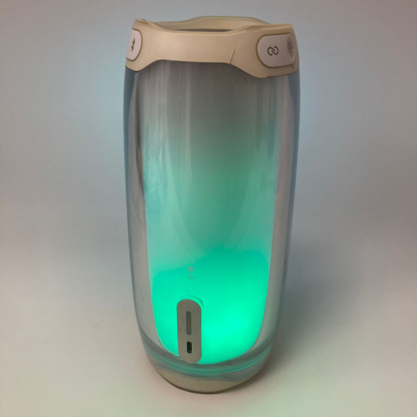Колонки JBL PULSE 4  Колонки JBL PULSE 4