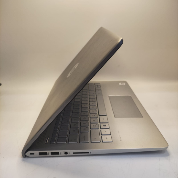 Ноутбук HP NOTEBOOK PC/ 8 Гб/ 1 Тб/ Ноутбук HP NOTEBOOK PC/ 8 Гб/ 1 Тб/