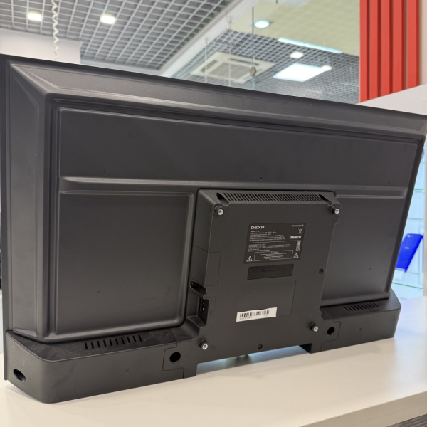 Телевизор DEXP  f321 32,0"