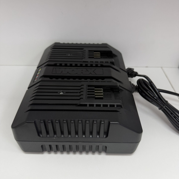 Зарядное устройство WORX  wa3883