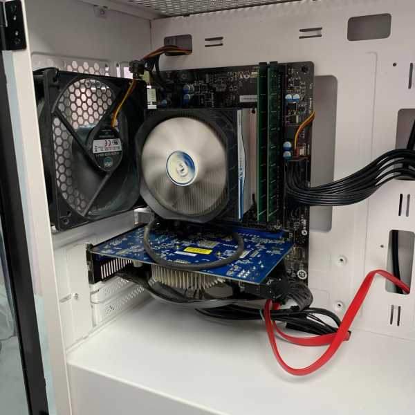 Системный блок ARDOR GAMING  Intel Core i5-4430/ 16 Гб/// NVIDIA GeForce GT 650M 2GB