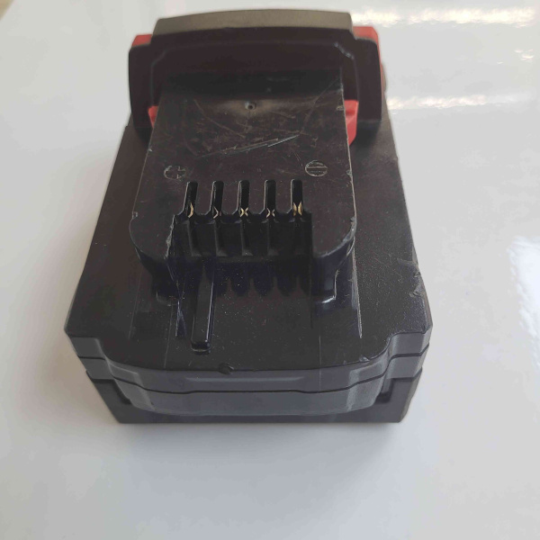 Аккумулятор MILWAUKEE M18 5.0 Аккумулятор MILWAUKEE M18 5.0
