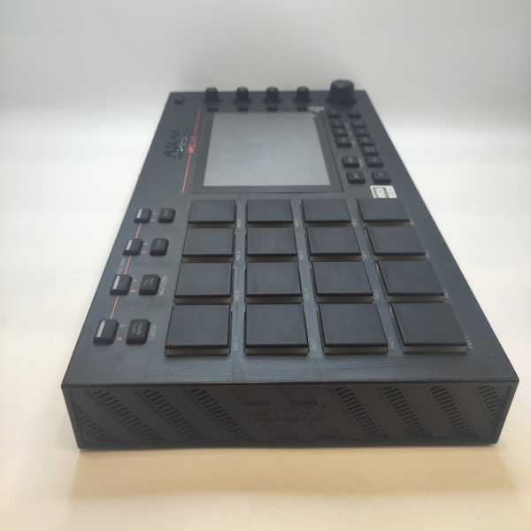 Микшерный пульт akai MPC live Микшерный пульт akai MPC live