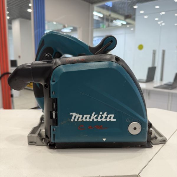Электрическая пила MAKITA  ca5000