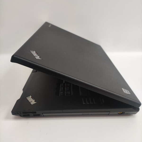 Ноутбук LENOVO XMY218 L520 15,6"/ i3-2350M/ 4 Гб/ SSD 128 Гб/