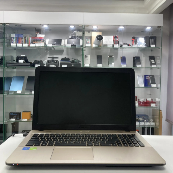 Ноутбук ASUS X541S 15,6"/  Intel Pentium N3710/ 4 Гб/ 500 Гб/