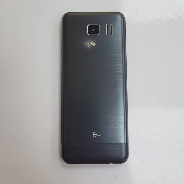 Мобильный телефон F+  s350