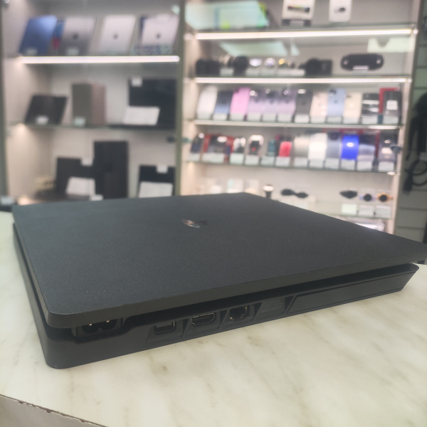 Игровая приставка SONY PS 4 SLIM  cuh-2208b