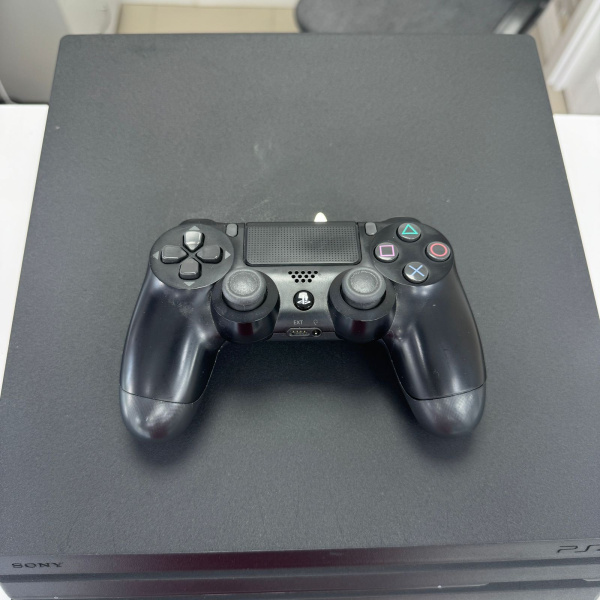 Игровая приставка SONY  ps 4 pro 500gb Игровая приставка SONY  ps 4 pro 500gb