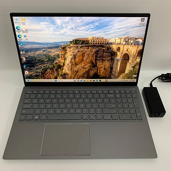 Ноутбук DELL Inspirion 15 5510 15,6"/ Intel Cоre i5-11320Н./ 8 Гб/ 512 Гб/ Ноутбук DELL Inspirion 15 5510 15,6"/ Intel Cоre i5-11320Н./ 8 Гб/ 512 Гб/