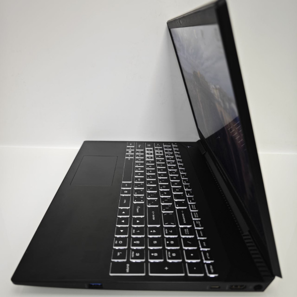Ноутбук THUNDEROBOT thunderobot 911 air xs d thunderobot 911 air xs d 15,6"/  Intel Core i5-12450H/ 8 Гб/ 256 Гб/ Ноутбук THUNDEROBOT thunderobot 911 air xs d thunderobot 911 air xs d 15,6"/  Intel Core i5-12450H/ 8 Гб/ 256 Гб/