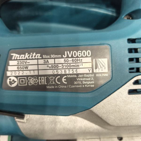 Лобзик MAKITA JV0600