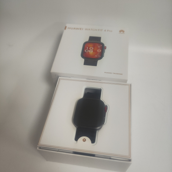 Смарт часы HUAWEI  fit 4 pro