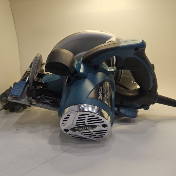 Пила дисковая MAKITA 5008MG  Пила дисковая MAKITA 5008MG