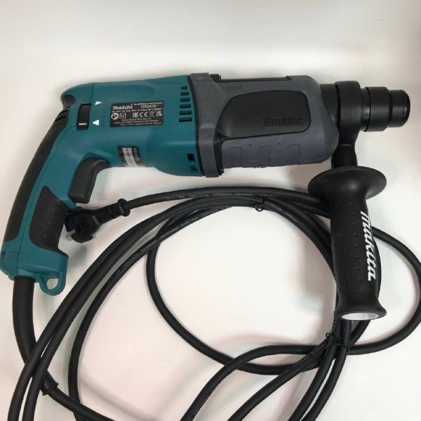 Перфоратор MAKITA HR2470