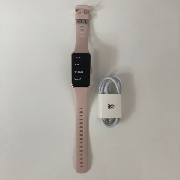Смарт часы HUAWEI  band 8 Смарт часы HUAWEI  band 8