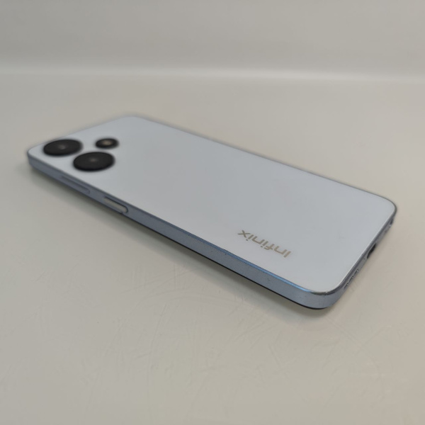 Мобильный телефон INFINIX HOT 30 8/128 гб