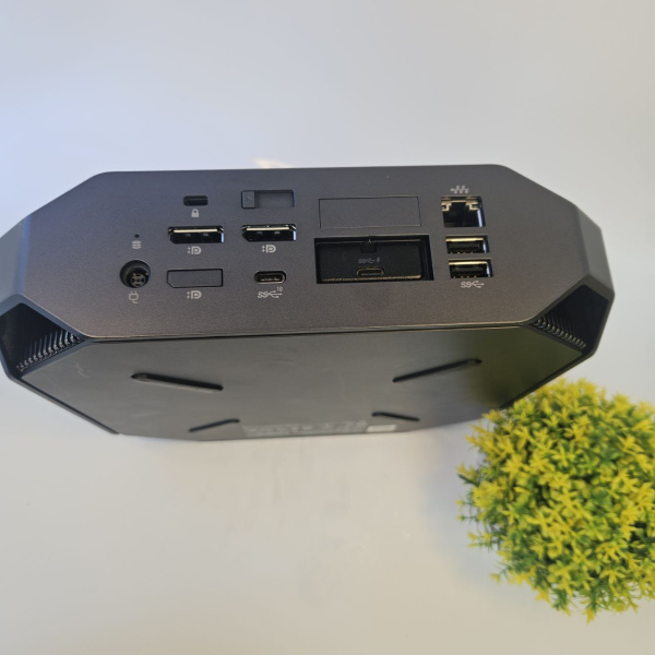 Рабочая станция HP Z2 Mini G4  Intel Core i7-8700/ 16 Гб Рабочая станция HP Z2 Mini G4  Intel Core i7-8700/ 16 Гб
