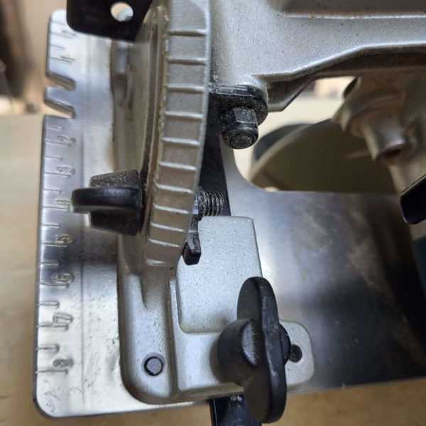 Пила дисковая MAKITA  hs6601