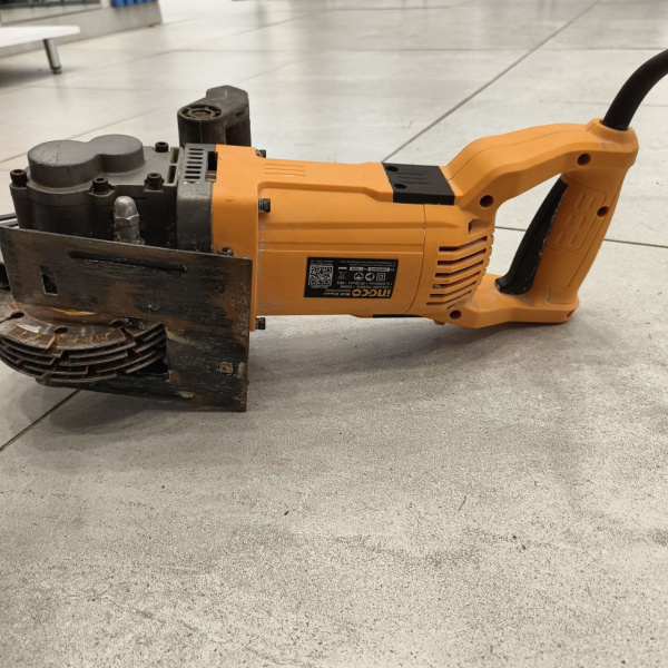 Штроборез INGCO  wlc30001