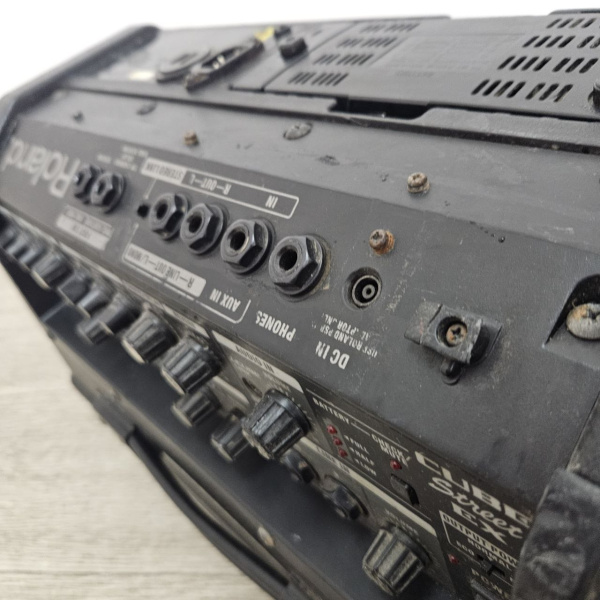 Комбоусилитель ROLAND  street ex Комбоусилитель ROLAND  street ex