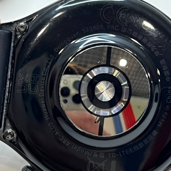 Смарт часы HUAWEI  whatch 4 Смарт часы HUAWEI  whatch 4