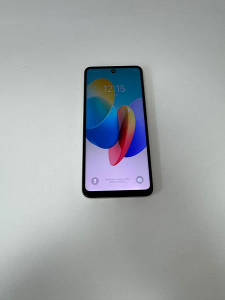 Мобильный телефон TECNO Spark GO 2024 4/128 гб Мобильный телефон TECNO Spark GO 2024 4/128 гб