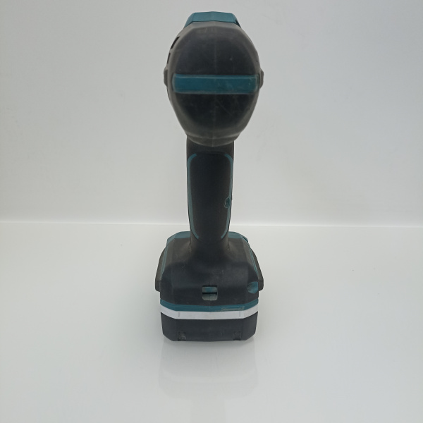 19-T211125.07 б/у Шуруповерт MAKITA df488d (df488d)