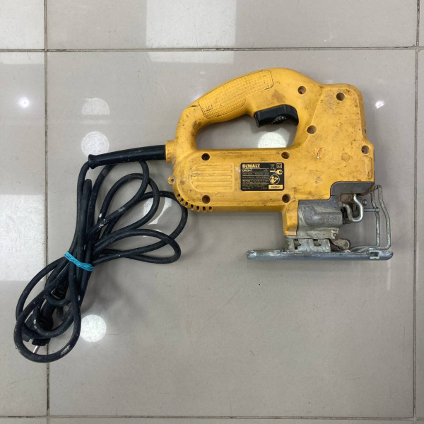 Лобзик DEWALT  dw341
