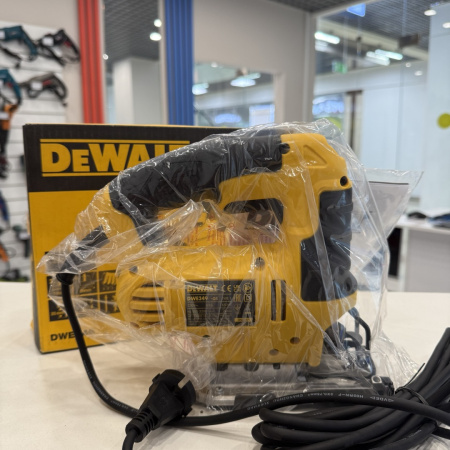Лобзик DEWALT DWE 349