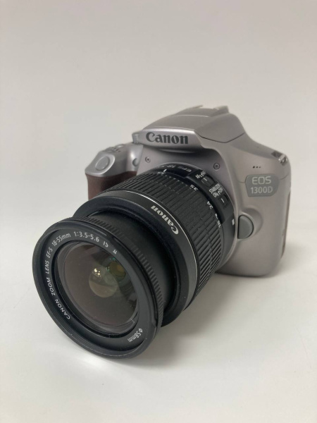 Фотоаппарат CANON  eos 1300d