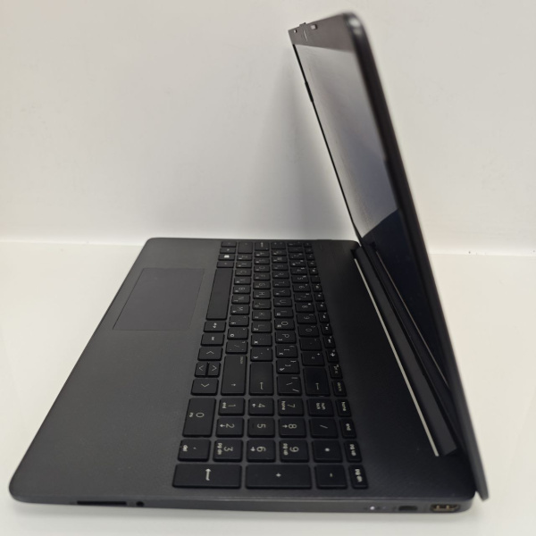 Ноутбук HP 15s-eq1129ur 15,6"/ AMD Athlon 3020e/ 4 Гб/ 256 Гб/