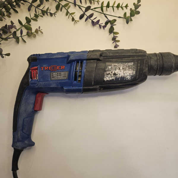 Перфоратор TRIGGER 28mm 800w Перфоратор TRIGGER 28mm 800w