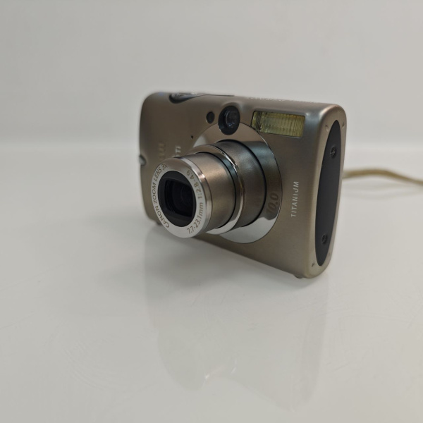 Фотоаппарат CANON  ixus 900ti