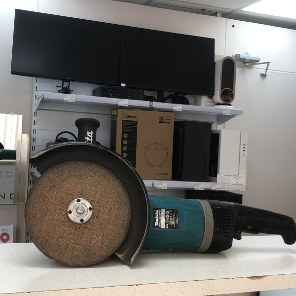 Ушм MAKITA GA9080