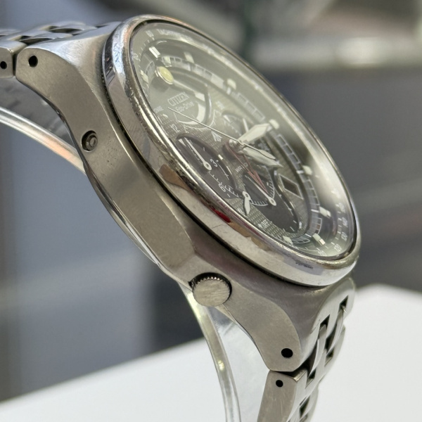 Часы Citizen Promaster E210-T006400