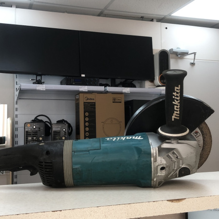 Ушм MAKITA GA9080