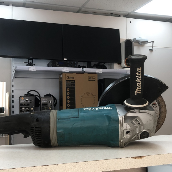 Ушм MAKITA GA9080