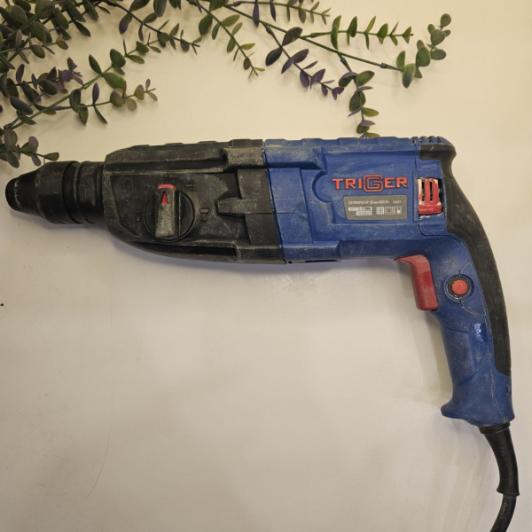 Перфоратор TRIGGER 28mm 800w Перфоратор TRIGGER 28mm 800w