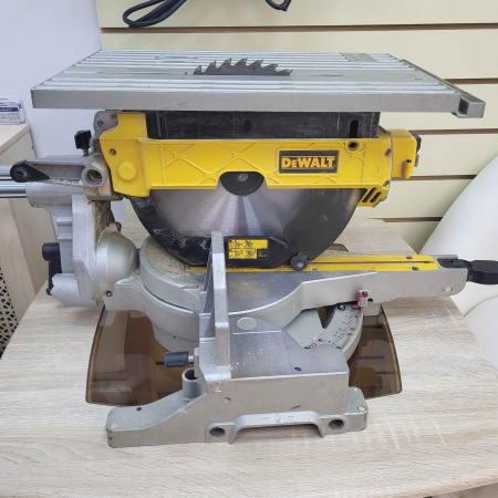 Торцовочная пила DEWALT D27111-qs 